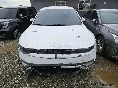Photo 1 of 13: 2022 Hyundai IONIQ 5 — Korean insurance auction