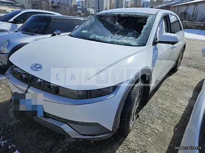 Photo 1 of 18: 2021 Hyundai IONIQ 5 Long Range, VIN KMHKN81AFNU053330 — Korean insurance auction