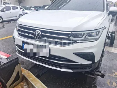 Photo 1 of 37: 2022 Volkswagen Tiguan 2.0 TDI, VIN WVGZZZ5N8PW016052 — Korean insurance auction