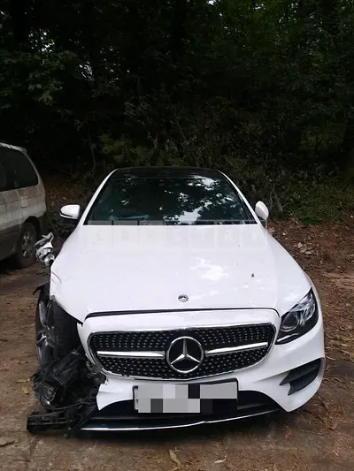 Photo 1 of 11: 2019 Mercedes-Benz E300 — Korean insurance auction