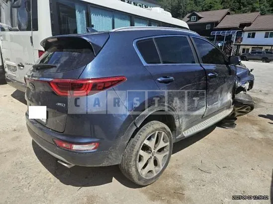 Photo 2 of 10: 2018 Kia Sportage — Korean insurance auction