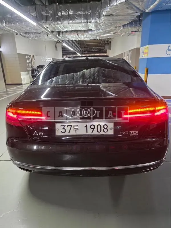 Photo 2 of 6: 2015 Audi A8 50 TDI quattro, VIN WAUZZZ4H0FN036278 — Korean insurance auction