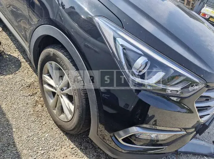 Photo 2 of 24: 2017 Hyundai Santa Fe DM — Korean insurance auction