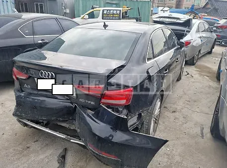 Photo 2 of 13: 2018 Audi I 40TFSI, VIN WAUZZZ8V1J1085120 — Korean insurance auction