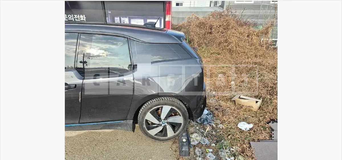 Photo 2 of 18: 2015 BMW i3 — Korean insurance auction