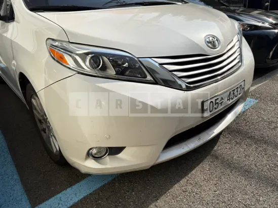 Photo 2 of 10: 2017 Toyota SIENNA2WD — Korean insurance auction