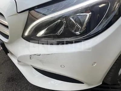 Photo 1 of 4: 2018 Mercedes-Benz (parts) C220 d Light — Korean insurance auction