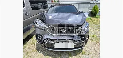 Photo 1 of 22: 2017 Kia Sorento — Korean insurance auction