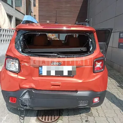 Photo 1 of 47: 2023 Jeep Zip Renegade 1.3 FWD — Korean insurance auction