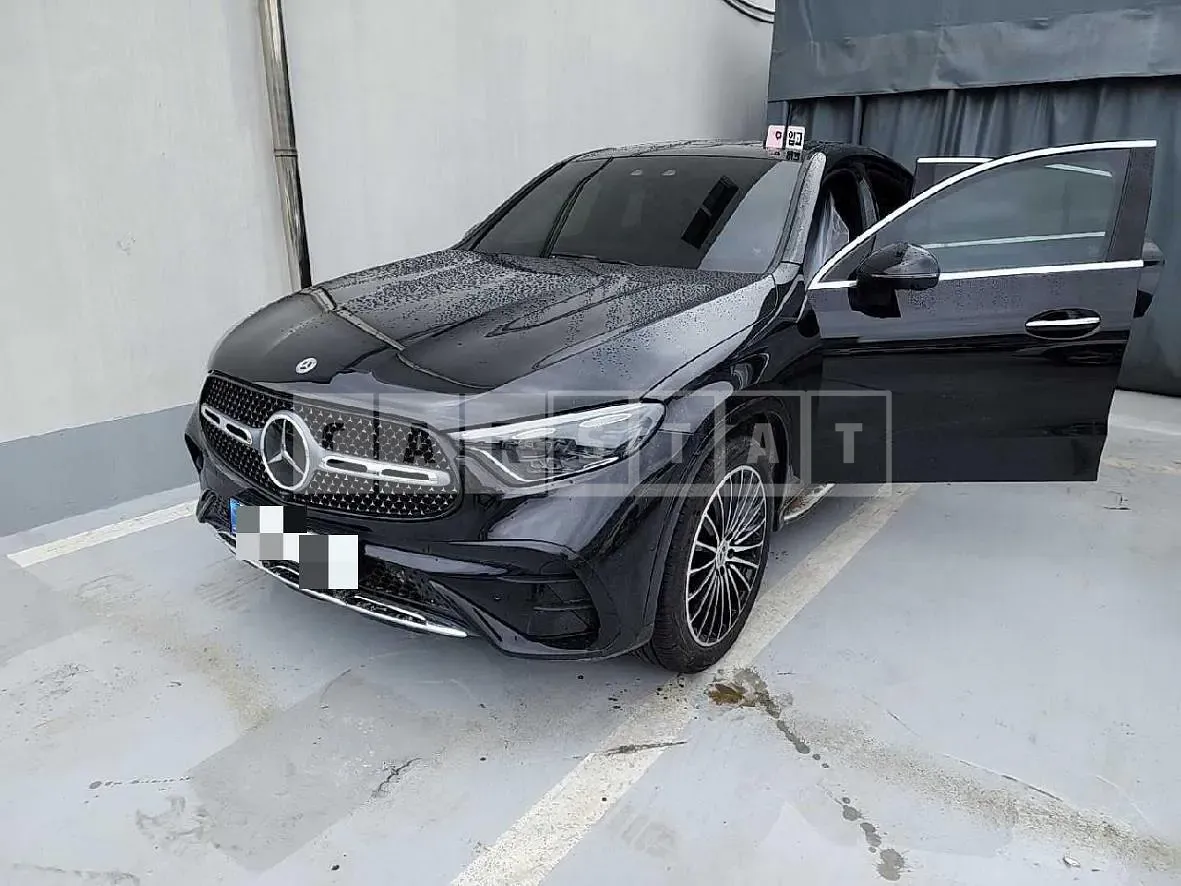 Photo 2 of 18: 2024 Mercedes-Benz GLC 300 4Matic Coupe, VIN W1NKJ4HBXRF173367 — Korean insurance auction