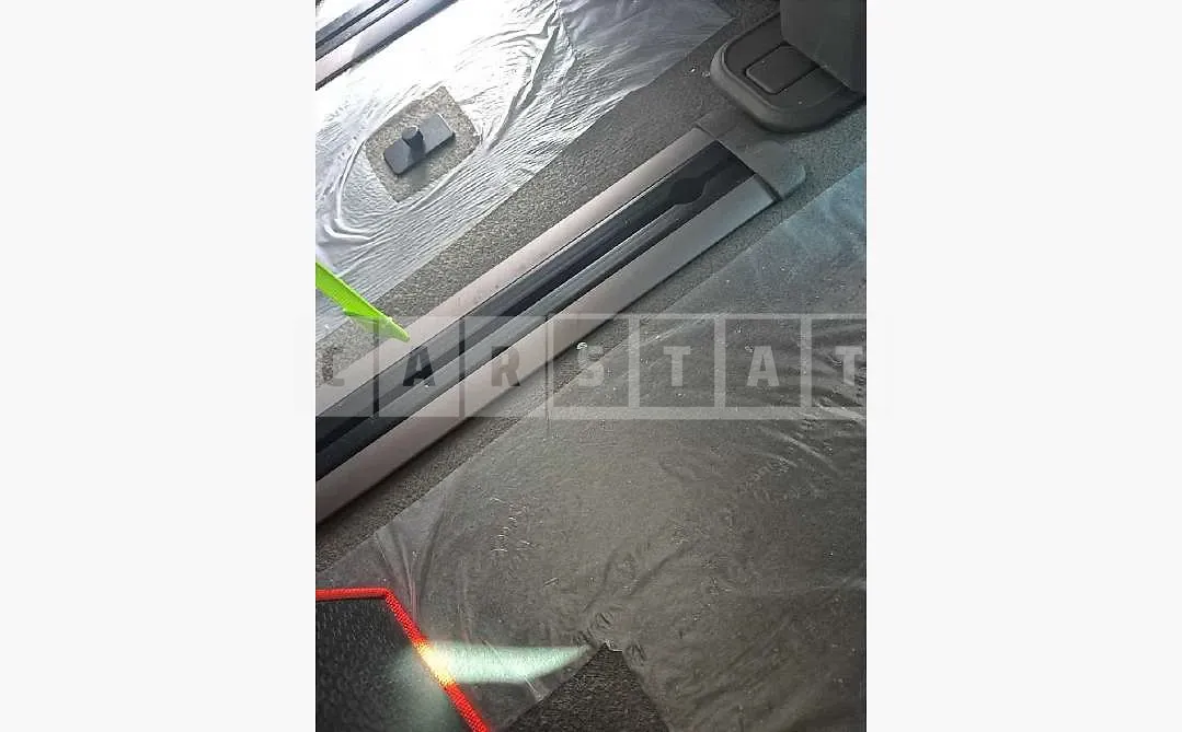 Photo 2 of 91: 2026 Kia Carnival Hybrid — Korean insurance auction