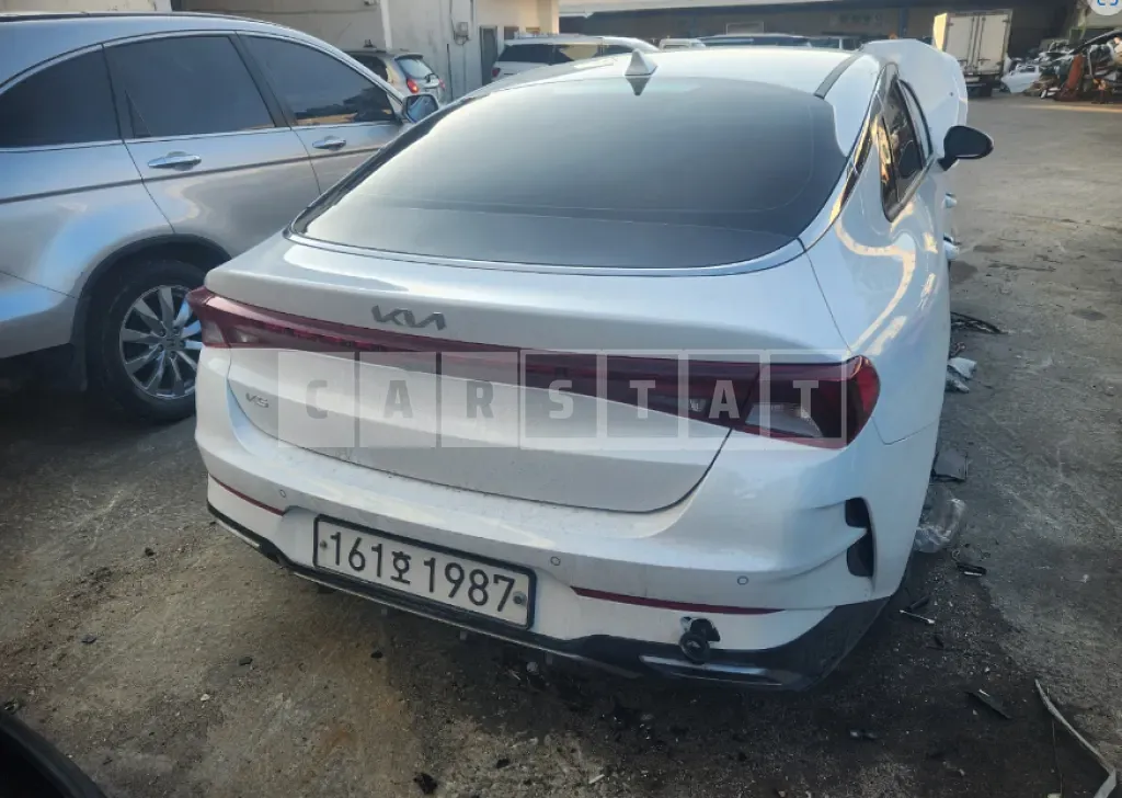 Photo 2 of 6: 2023 Kia K5 — Korean insurance auction