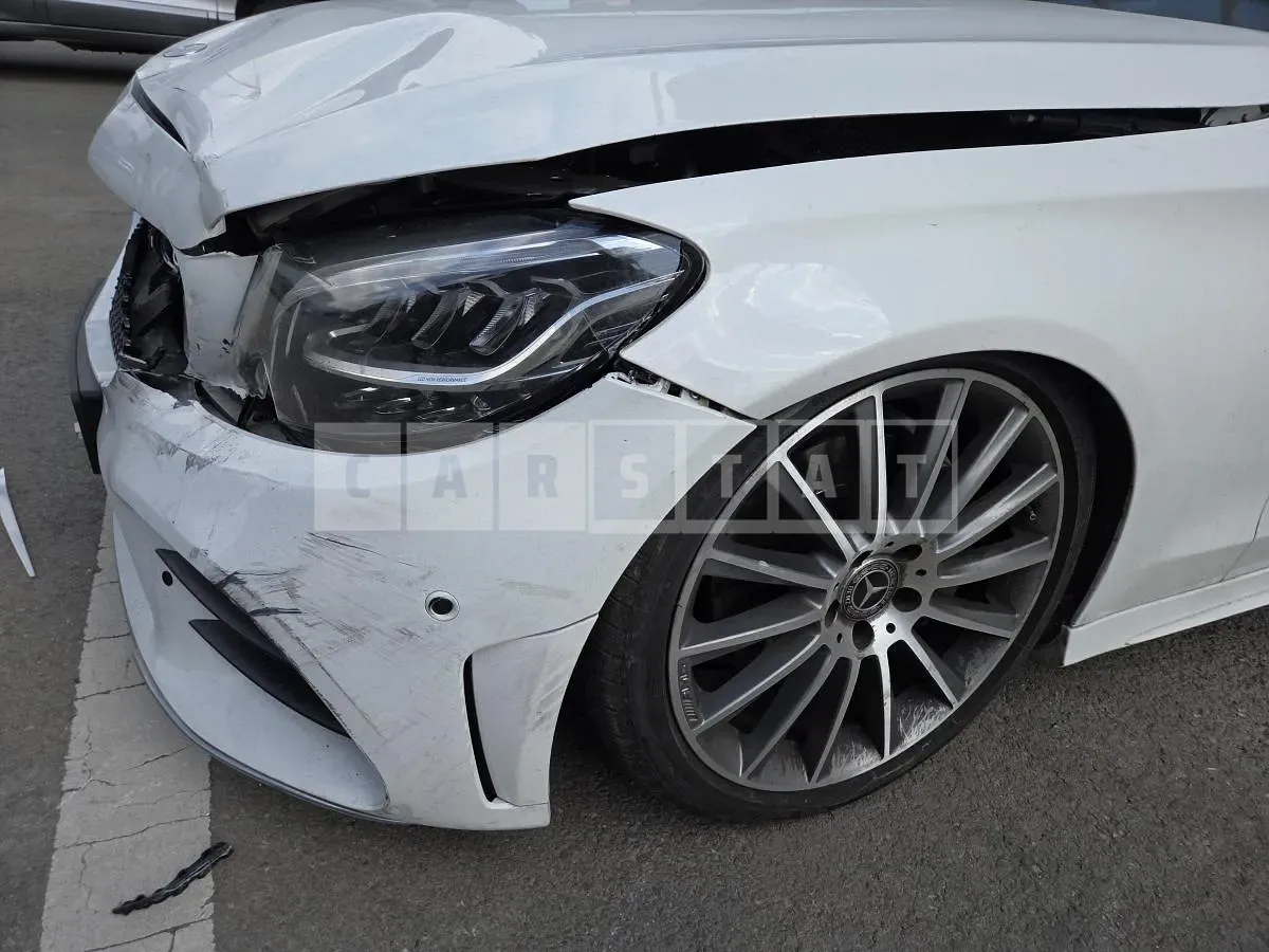 Photo 2 of 9: 2019 Mercedes-Benz C220 d 4Matic Coupe — Korean insurance auction