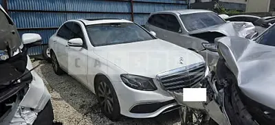 Photo 1 of 24: 2017 Mercedes-Benz E220 d 4Matic — Korean insurance auction