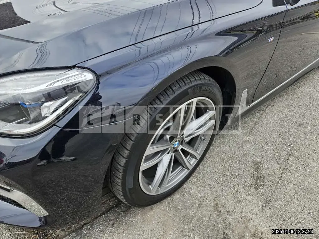Photo 2 of 12: 2018 BMW 740Li xDrive — Korean insurance auction