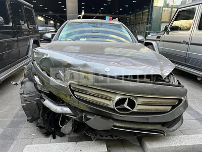 Photo 1 of 22: 2017 Mercedes-Benz E200, VIN WDDZF4CB1HA130021 — Korean insurance auction