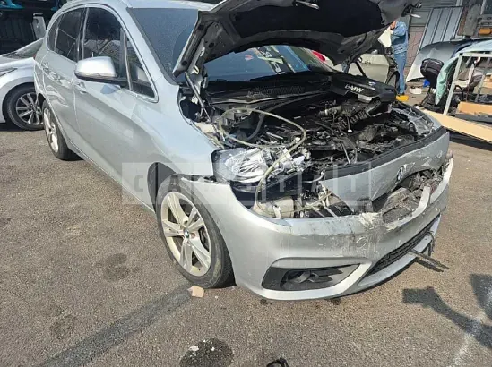 Photo 2 of 30: 2016 BMW Active Tourer — Korean insurance auction