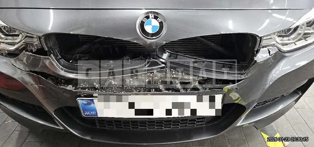 Photo 2 of 30: 2018 BMW 320d — Korean insurance auction
