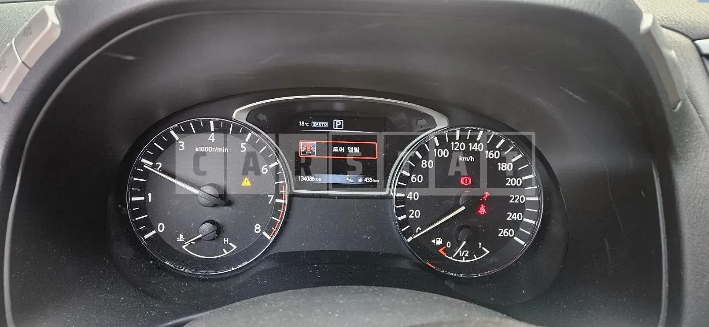Photo 2 of 21: 2016 Nissan Pathfinder — Korean insurance auction