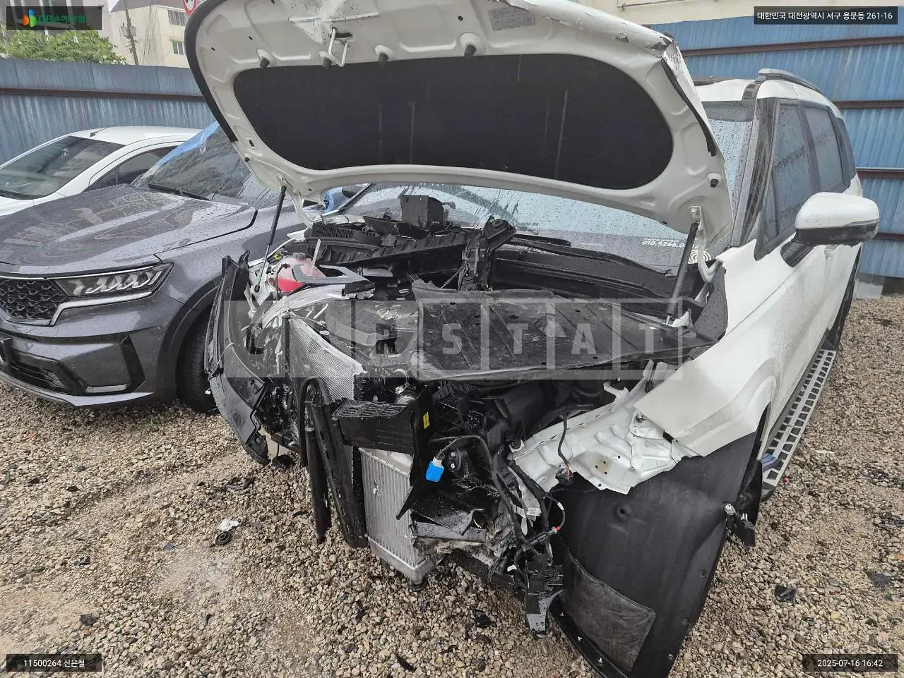 Photo 2 of 19: 2025 Kia Carnival, VIN KNANE81BBSS542509 — Korean insurance auction