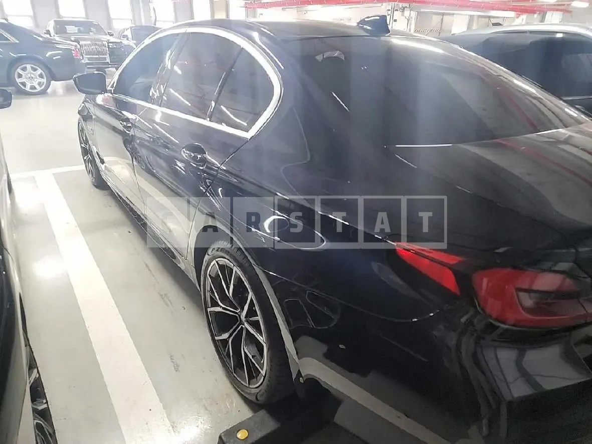 Photo 2 of 17: 2022 BMW 530e, VIN WBA51AG09NCK88974 — Korean insurance auction