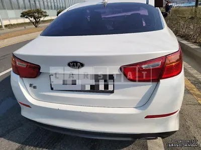 Photo 1 of 10: 2015 Kia K5 2.0(LPI), VIN KNAGN418BFA606901 — Korean insurance auction