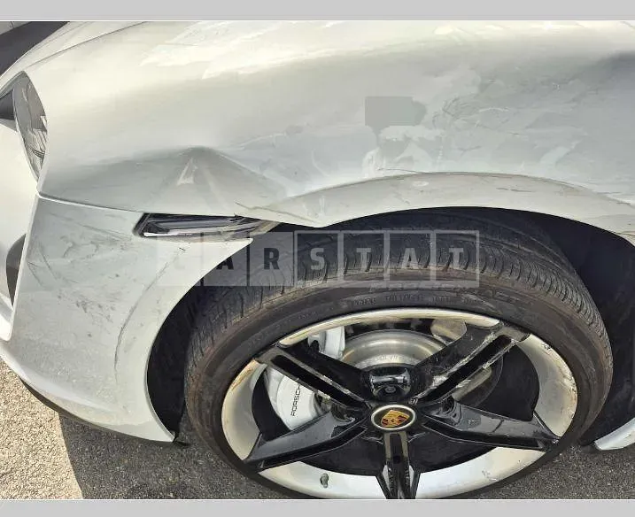 Photo 2 of 27: 2023 Porsche Taycan 4S (High) — Korean insurance auction