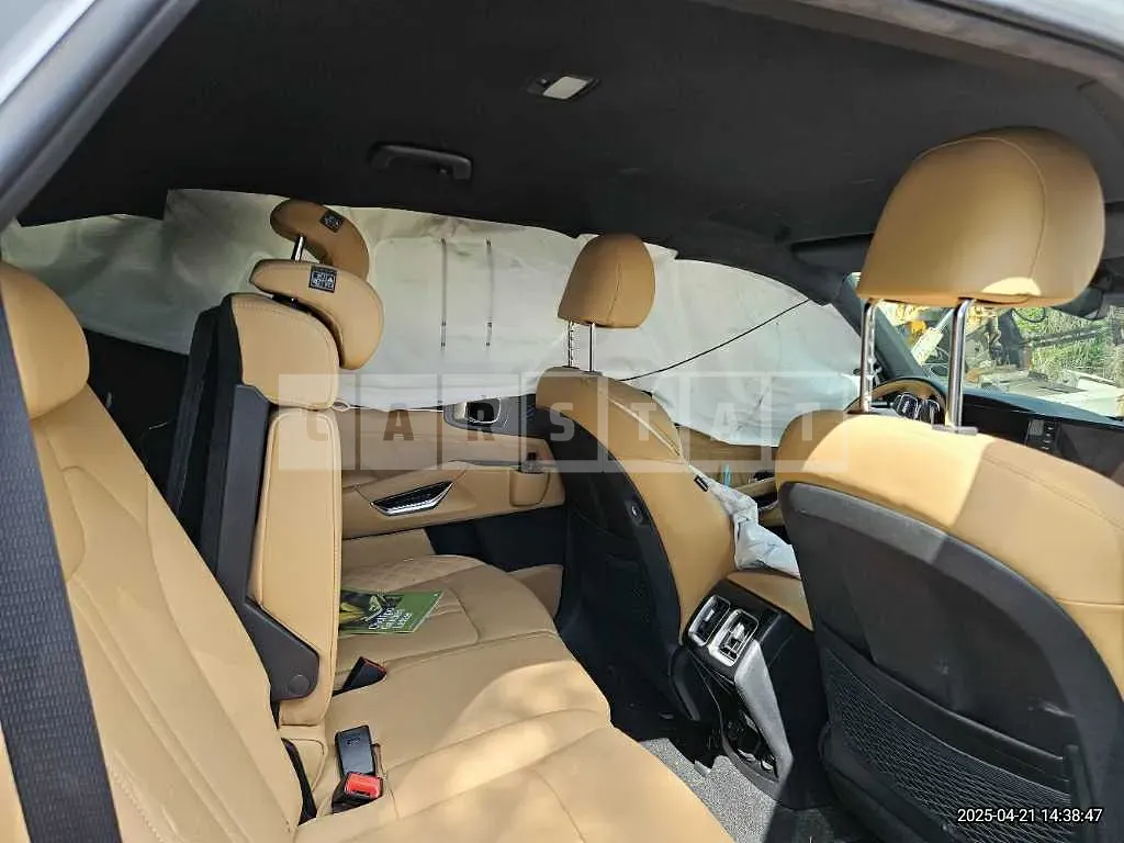 Photo 2 of 15: 2022 Kia Sorento Hybrid — Korean insurance auction