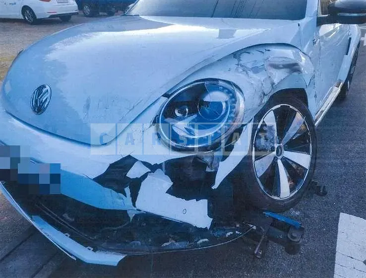 Photo 2 of 8: 2015 Volkswagen Beetle 2.0 TDI — Korean insurance auction