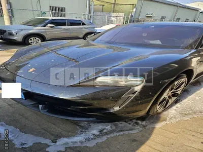 Photo 1 of 34: 2021 Porsche Taycan Turbo — Korean insurance auction