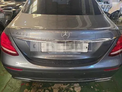 Photo 1 of 9: 2018 Mercedes-Benz E220 d — Korean insurance auction