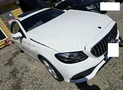 Photo 1 of 15: 2018 Mercedes-Benz E220 d 4Matic — Korean insurance auction