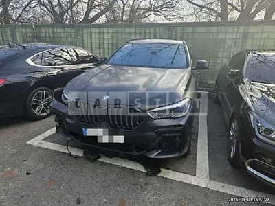 Photo 1 of 34: 2022 BMW X6 xDrive40i — Korean insurance auction