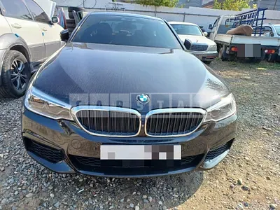 Photo 1 of 11: 2017 BMW 520d xDrive, VIN WBAJC5108HG851941 — Korean insurance auction