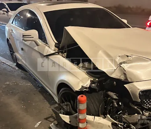 Photo 2 of 10: 2017 Mercedes-Benz CLS250d 4Matic, VIN WDDLJ9HB3HA205358 — Korean insurance auction
