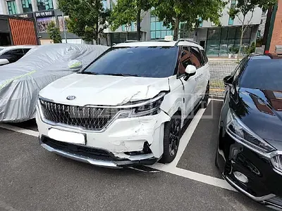 Photo 1 of 16: 2021 Kia Carnival, VIN KNANE81BBMS079197 — Korean insurance auction