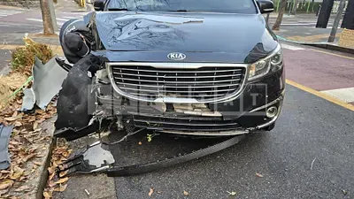 Photo 1 of 11: 2015 Kia Carnival, VIN KNAMC81ABGS087812 — Korean insurance auction