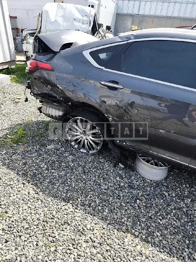Photo 2 of 46: 2017 Genesis G80 3.3 — Korean insurance auction