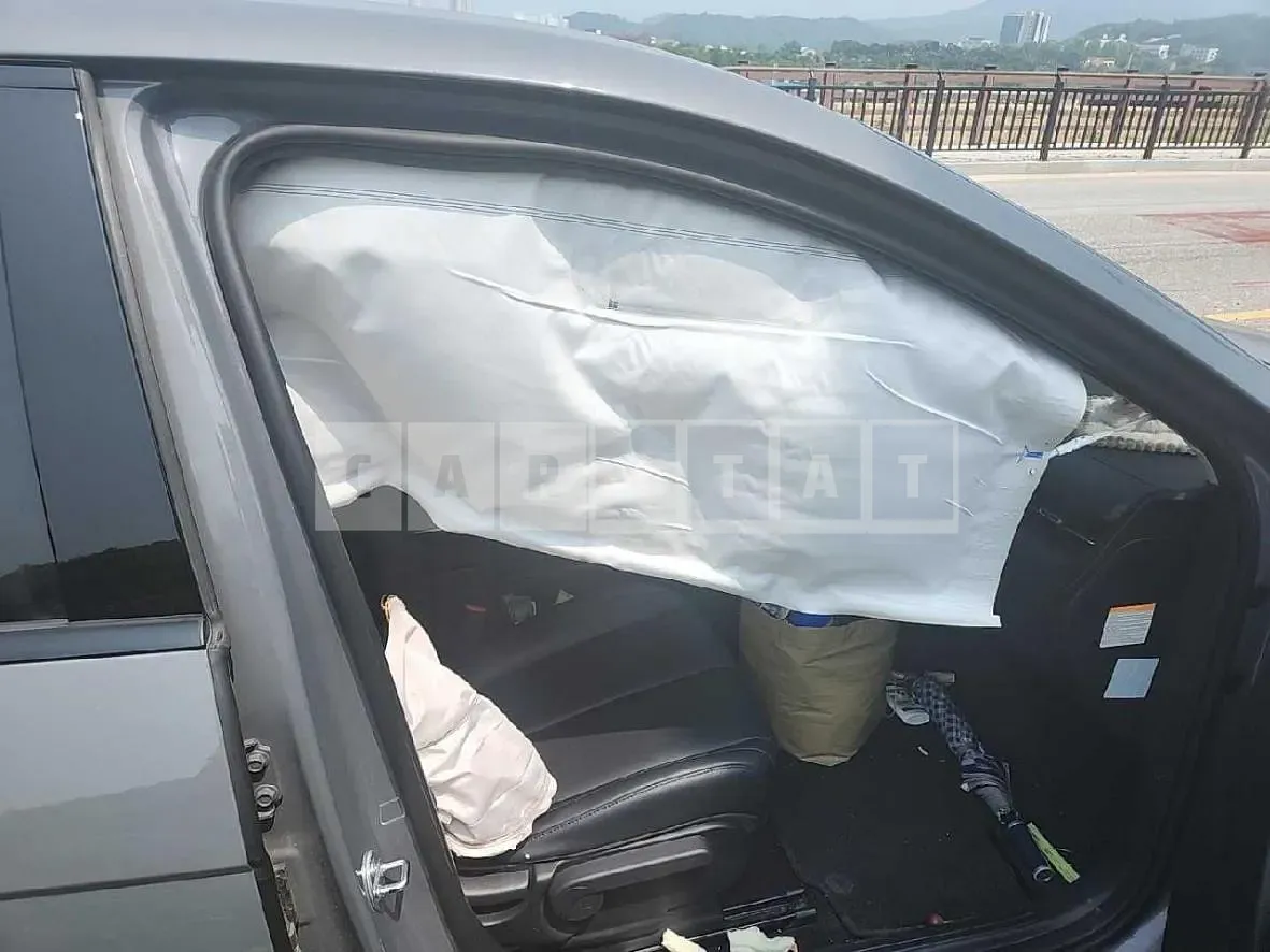 Photo 2 of 11: 2021 Hyundai IONIQ 5 Electric Motor Long Range — Korean insurance auction