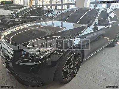 Photo 1 of 22: 2017 Mercedes-Benz E300 4Matic, VIN WDDZF4KBXHA096047 — Korean insurance auction