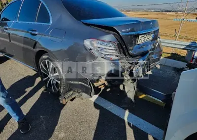 Photo 1 of 2: 2020 Mercedes-Benz E300e 4Matic, VIN W1KZF5EB0LA837557 — Korean insurance auction