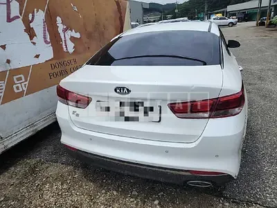 Photo 1 of 15: 2017 Kia K5 LPG — Korean insurance auction