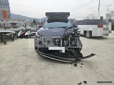 Photo 1 of 56: 2017 Kia Sorento 2.2 4WD — Korean insurance auction