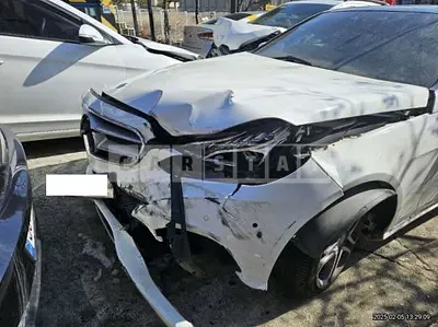 Photo 1 of 37: 2016 Mercedes-Benz E250 BlueTec 4Matic — Korean insurance auction