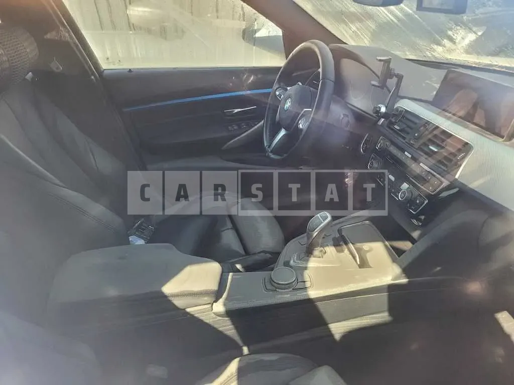 Photo 2 of 5: 2016 BMW 328i, VIN WBA8E9100GK437421 — Korean insurance auction