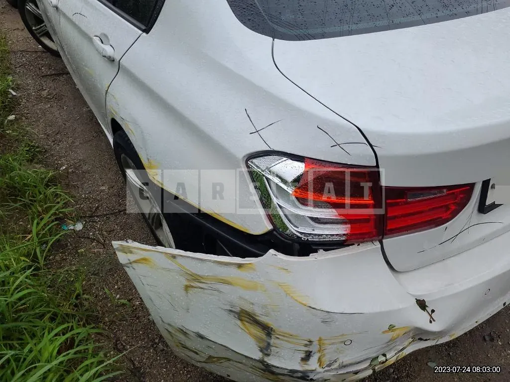 Photo 2 of 9: 2015 BMW 320d, VIN WBA3D3102FK277096 — Korean insurance auction