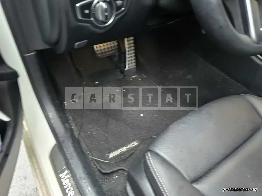 Photo 2 of 11: 2019 Mercedes-Benz C220 d 4Matic — Korean insurance auction