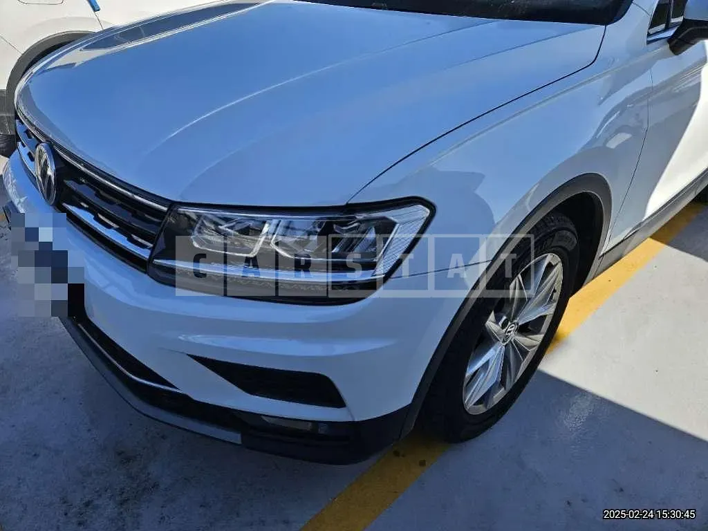 Photo 2 of 5: 2020 Volkswagen (parts) Tiguan 2.0 TDI Headlamp — Korean insurance auction