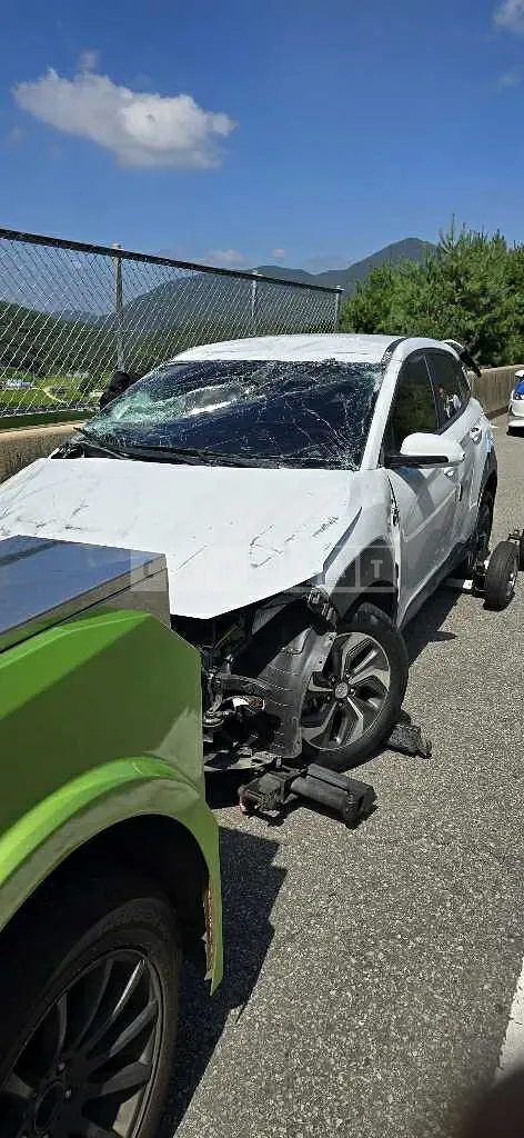 Photo 2 of 11: 2020 Hyundai Kona — Korean insurance auction