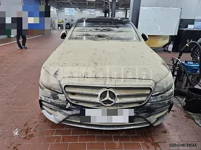 Photo 1 of 10: 2017 Mercedes-Benz E300 4Matic — Korean insurance auction